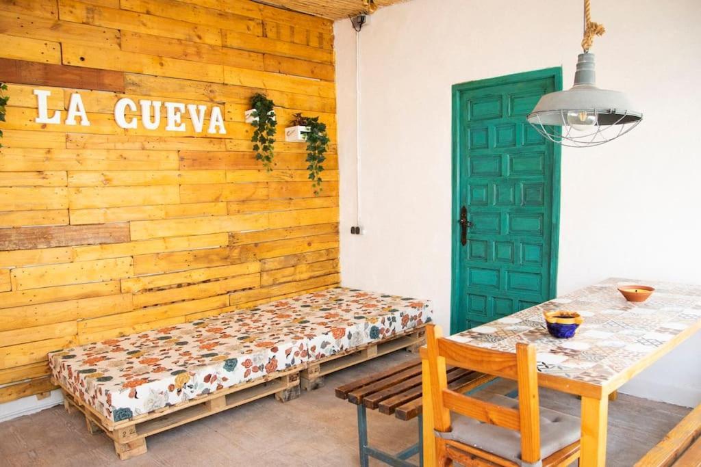 Apartamento Con Terraza Y Barbacoa بلتيرنا المظهر الخارجي الصورة
