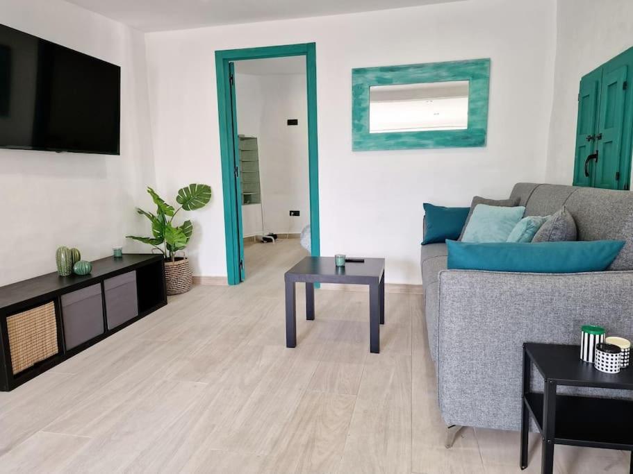Apartamento Con Terraza Y Barbacoa بلتيرنا المظهر الخارجي الصورة